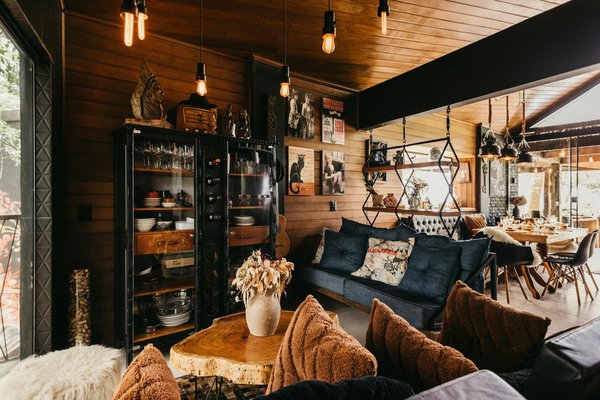 What Unique Experiences Can You Discover on a Budget While Exploring the UK?